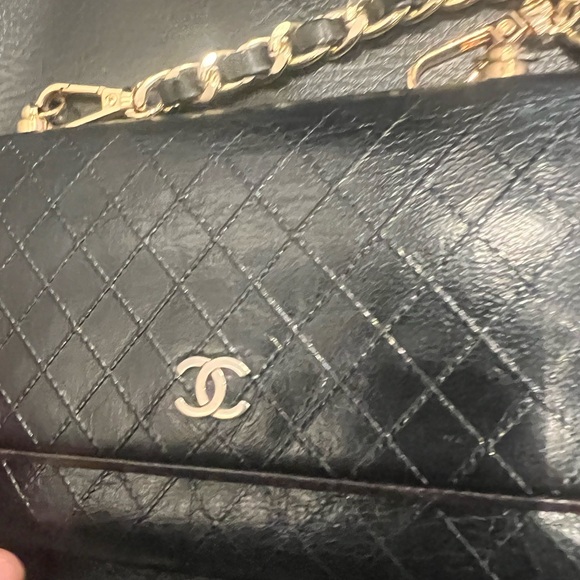 (Almost) vintage pre-loved Chanel quilted wallet (aftermarket chain strap added) - Picture 3 of 17